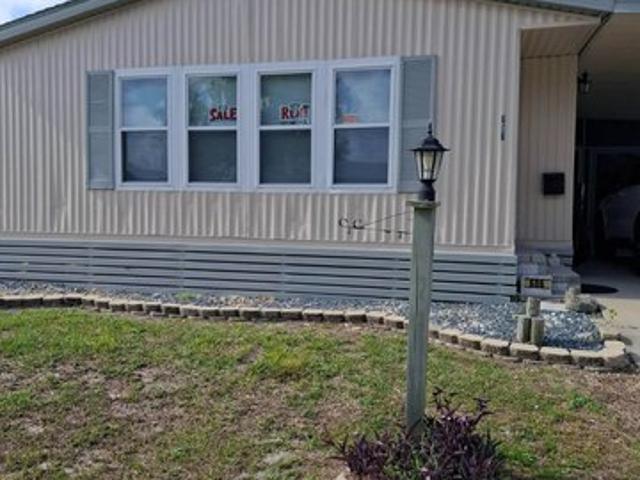House for sale in Oxford, Florida