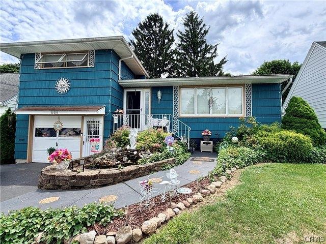 House for sale in Syracuse, New York
