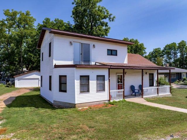 House for sale in Juneau, Wisconsin