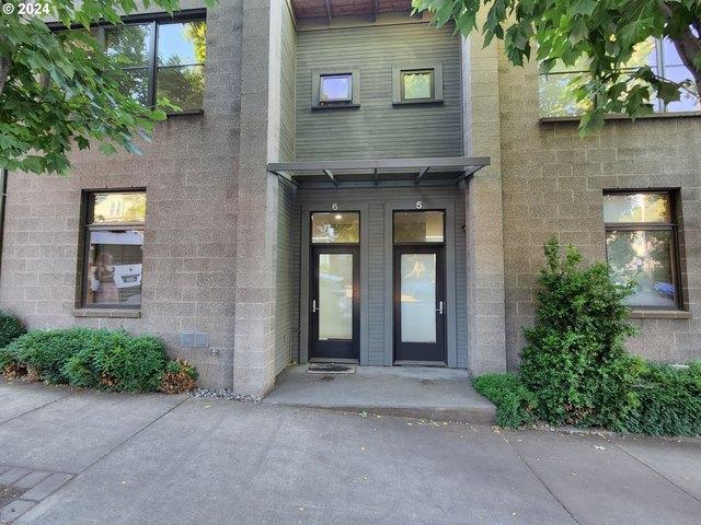Townhouse for sale in Oregonia