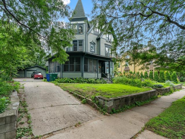 Apartment for sale in Ramsey, Minnesota