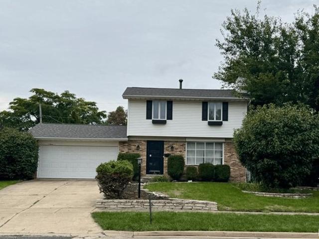 House for sale in Washington, Illinois