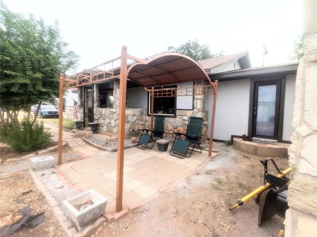 House for sale in New Cordell, Washita County