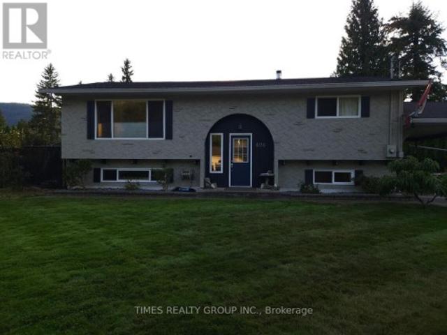 House for sale in Sicamous, British Columbia