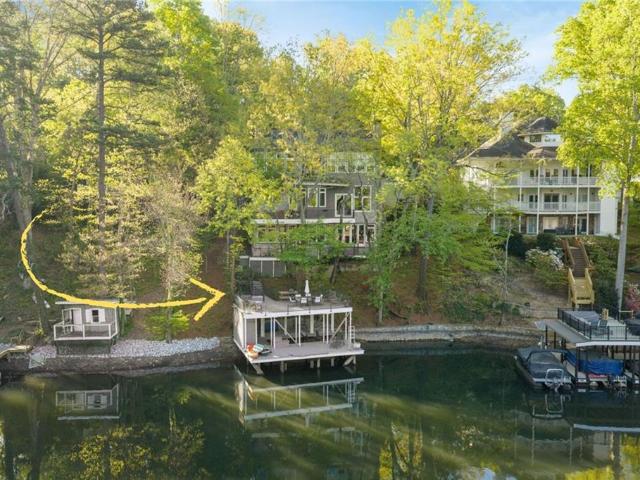 Property for sale in Berkeley Lake, Georgia