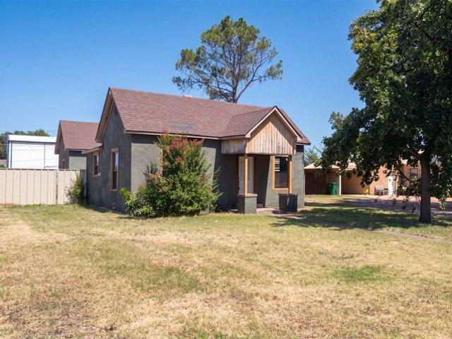House for sale in Seymour, Baylor County