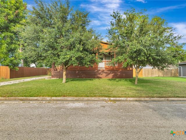 House for sale in Hallettsville, Texas