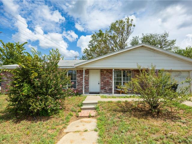 House for sale in Caldwell, Texas