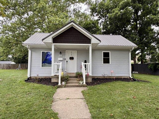 House for sale in Douglas, Illinois