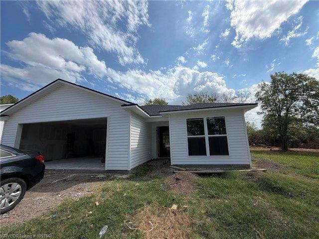 House for sale in Hackett, Sebastian County