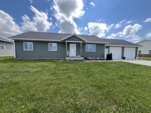 House for sale in Graettinger, Iowa