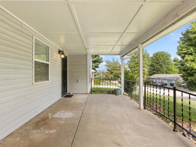House for sale in Harrison, Boone County