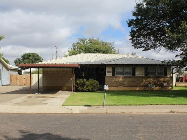 House for sale in Dimmitt, Texas