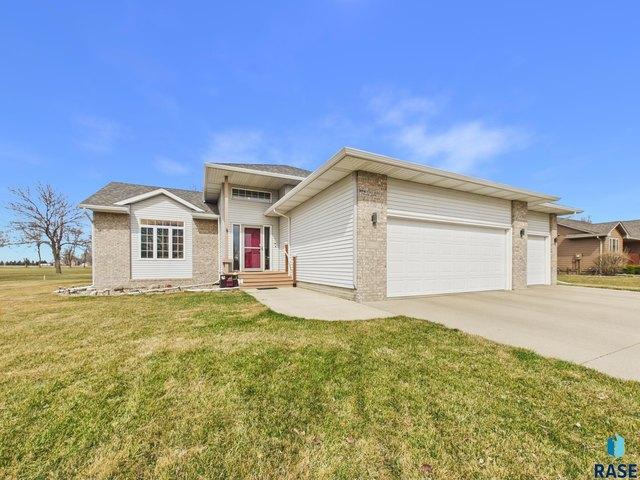 House for sale in Hartford, South Dakota