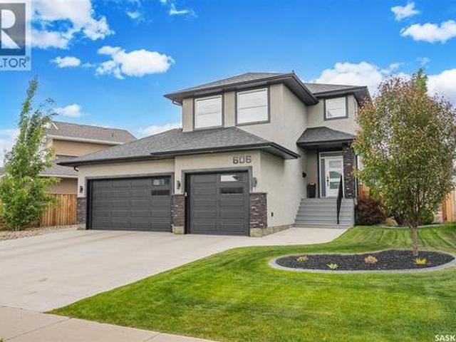 House for sale in Saskatoon, Saskatchewan