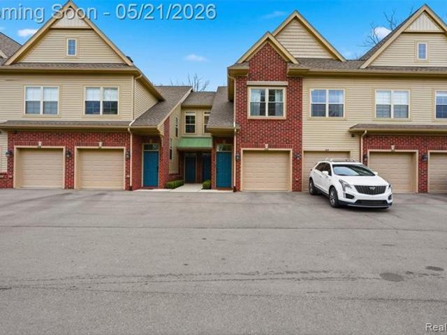 Condo for sale in Walled Lake, Michigan