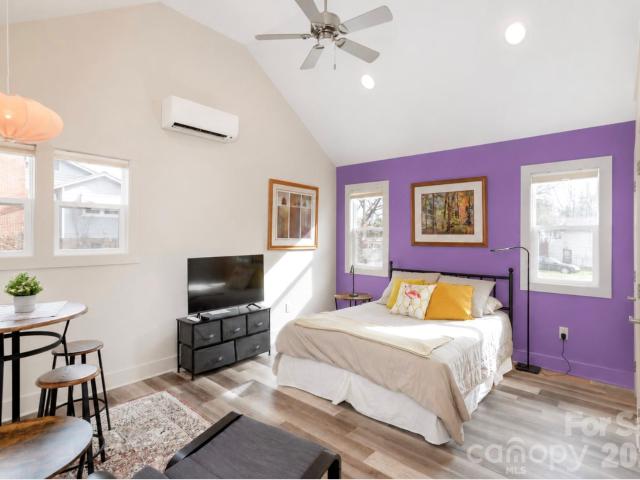 House for sale in Hendersonville, North Carolina