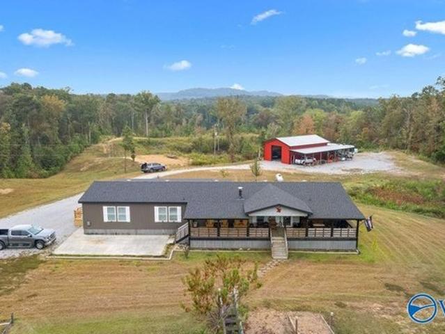 House for sale in Ohatchee, Alabama