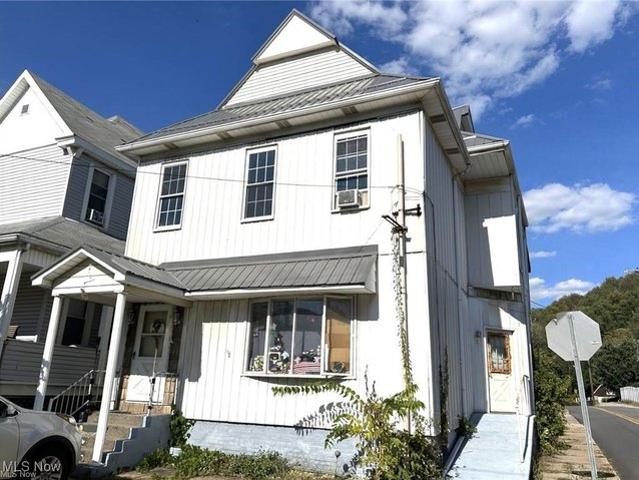 House for sale in New Cumberland, West Virginia