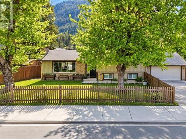 House for sale in Sicamous, Columbia-Shuswap Regional District