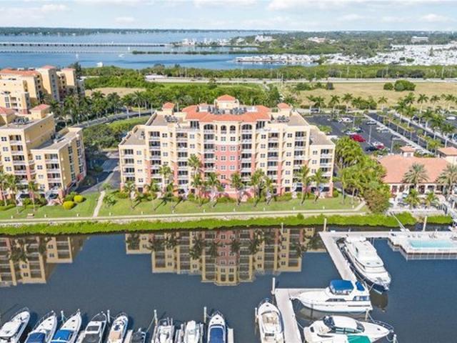 Condo for sale in Palmetto, Florida
