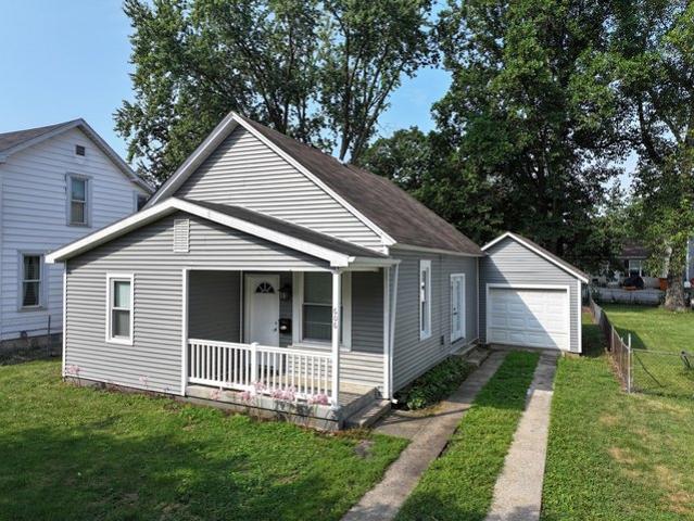 House for sale in Winamac, Indiana