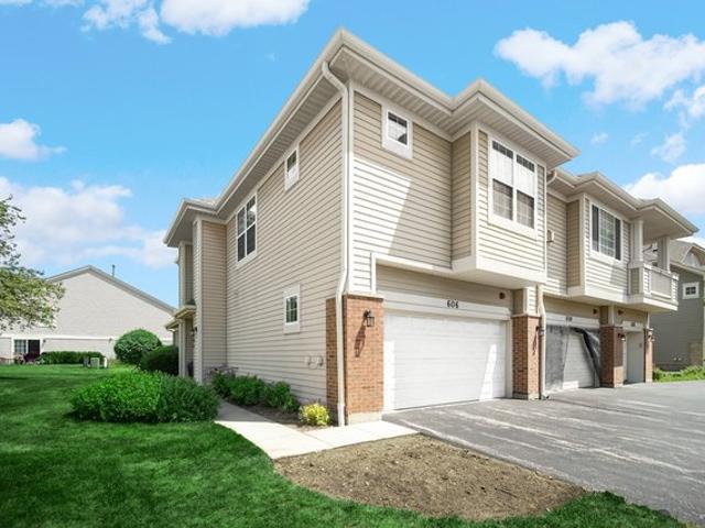 Townhouse for sale in Fox Lake, Illinois