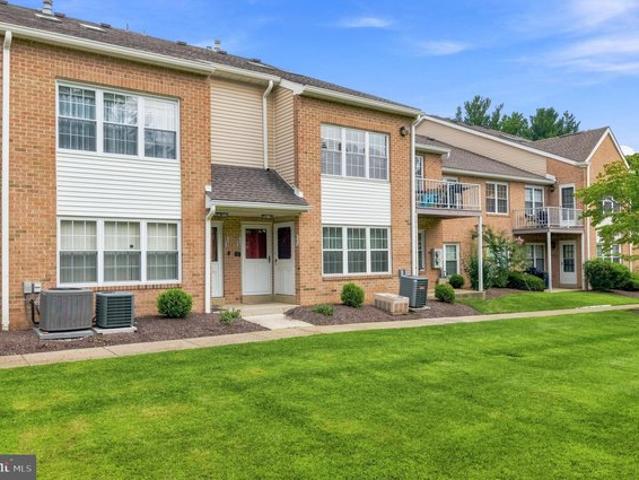 Condo for sale in Wyncote, Pennsylvania