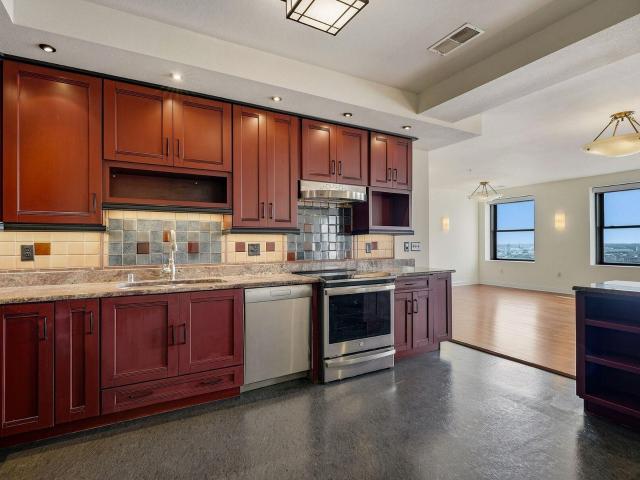 Condo for sale in Milwaukee, Wisconsin