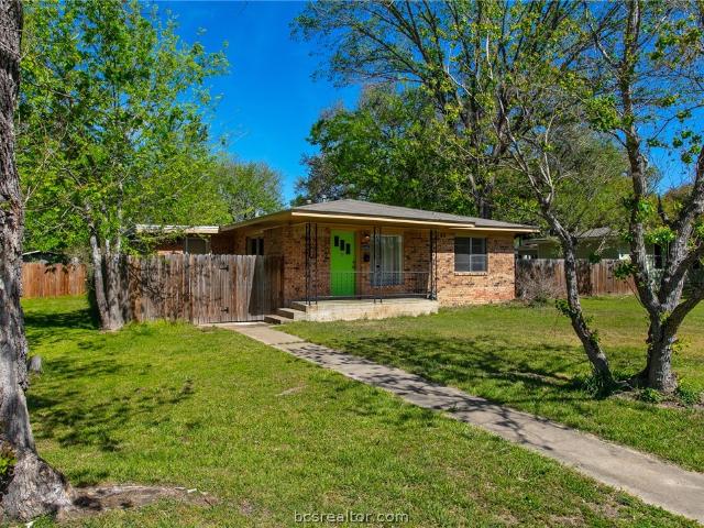 House for sale in Hearne, Robertson County