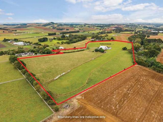 Property for sale in Awhitu
