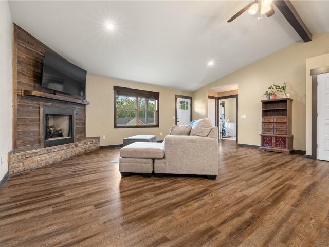 House for sale in Harrison, Boone County