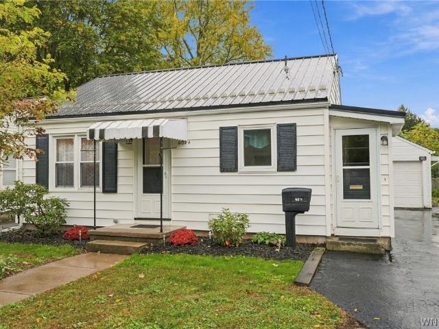 House for sale in Town of Newfane, Niagara County