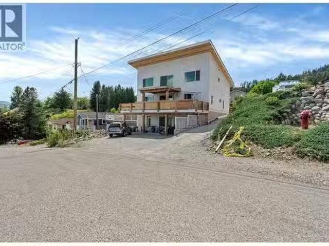House for sale in Peachland, British Columbia