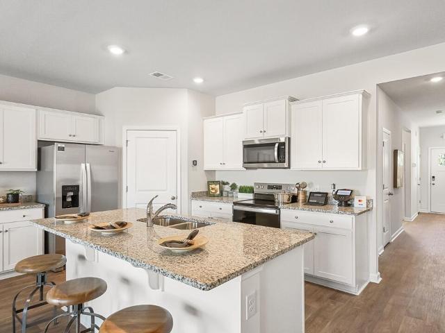 House for sale in Ravenel, South Carolina