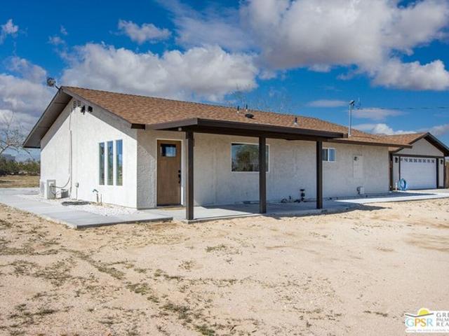 House for sale in Landers, California