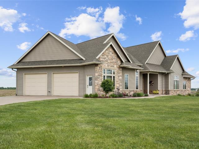 House for sale in Grinnell, Iowa