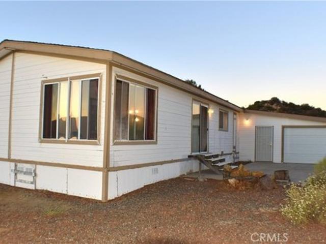 House for sale in Anza, California