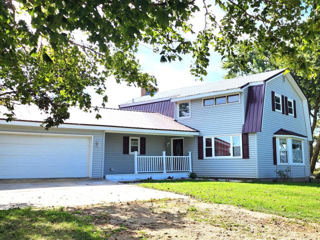 House for sale in Poplar Grove, Illinois