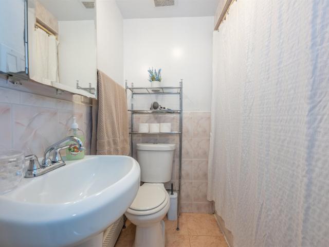 House for sale in Hudson, New Jersey