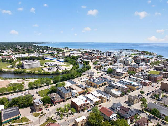 Commercial for sale in Racine, Wisconsin