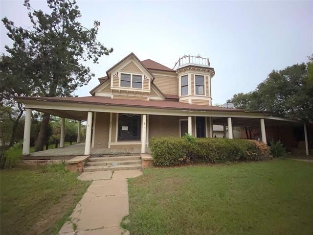 House for sale in Brownwood, Texas