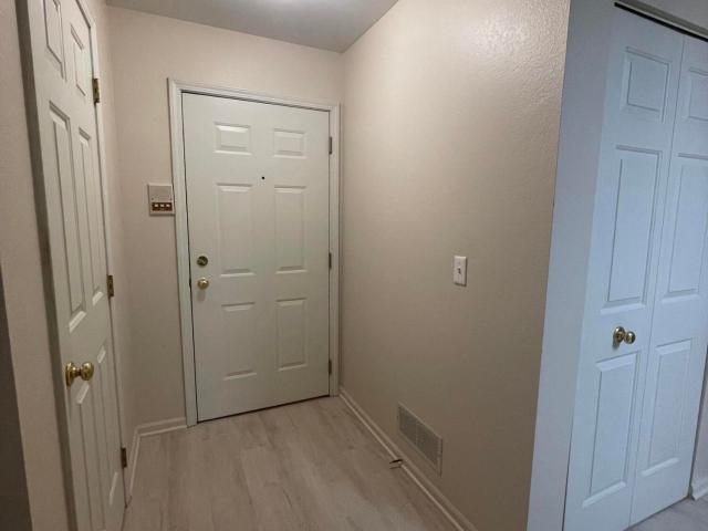 Condo for sale in Burwick Glens, Howell