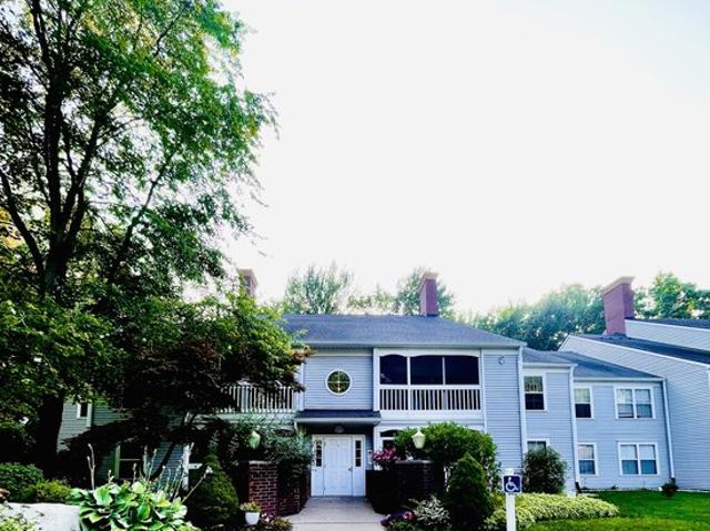 Condo for sale in Howell, Livingston County