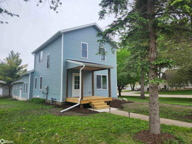 House for sale in Lake Mills, Iowa
