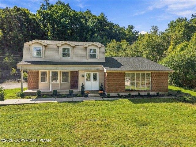 House for sale in Saylorsburg, Ross Township