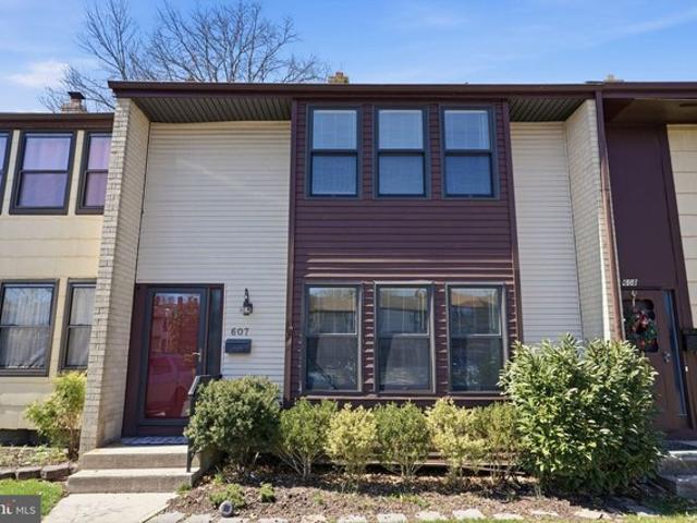 Townhouse for sale in Hightstown, New Jersey