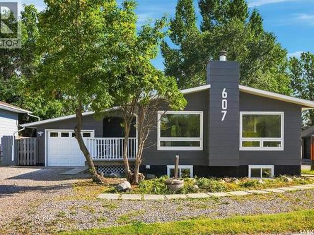 House for sale in Saskatoon, Saskatchewan