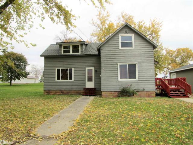 House for sale in Ackley, Iowa