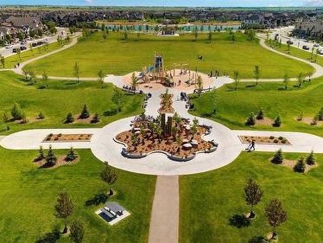 Townhouse for sale in Northwest, Alberta